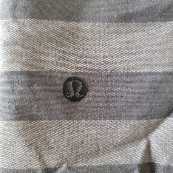Lululemon Men's Big Kahuna Shorts - Picture 3 of 3